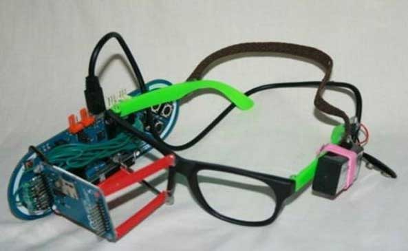 Un niño de 13 años fabrica sus propias Google Glass caseras