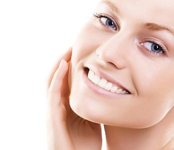 Tratamientos de cosmética facial para cuidar la piel después del verano.