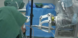 Robot dentista en China. Dentistas en Alcalá de Henares