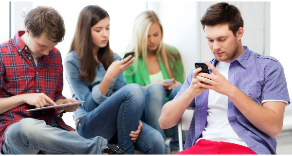 adolescentes uso redes sociales